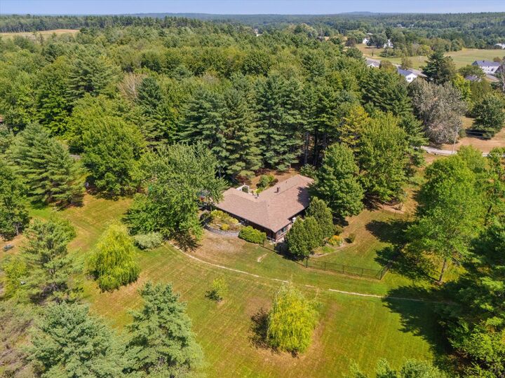 Property Photo:  15 Goodrich Lane  ME 04901 