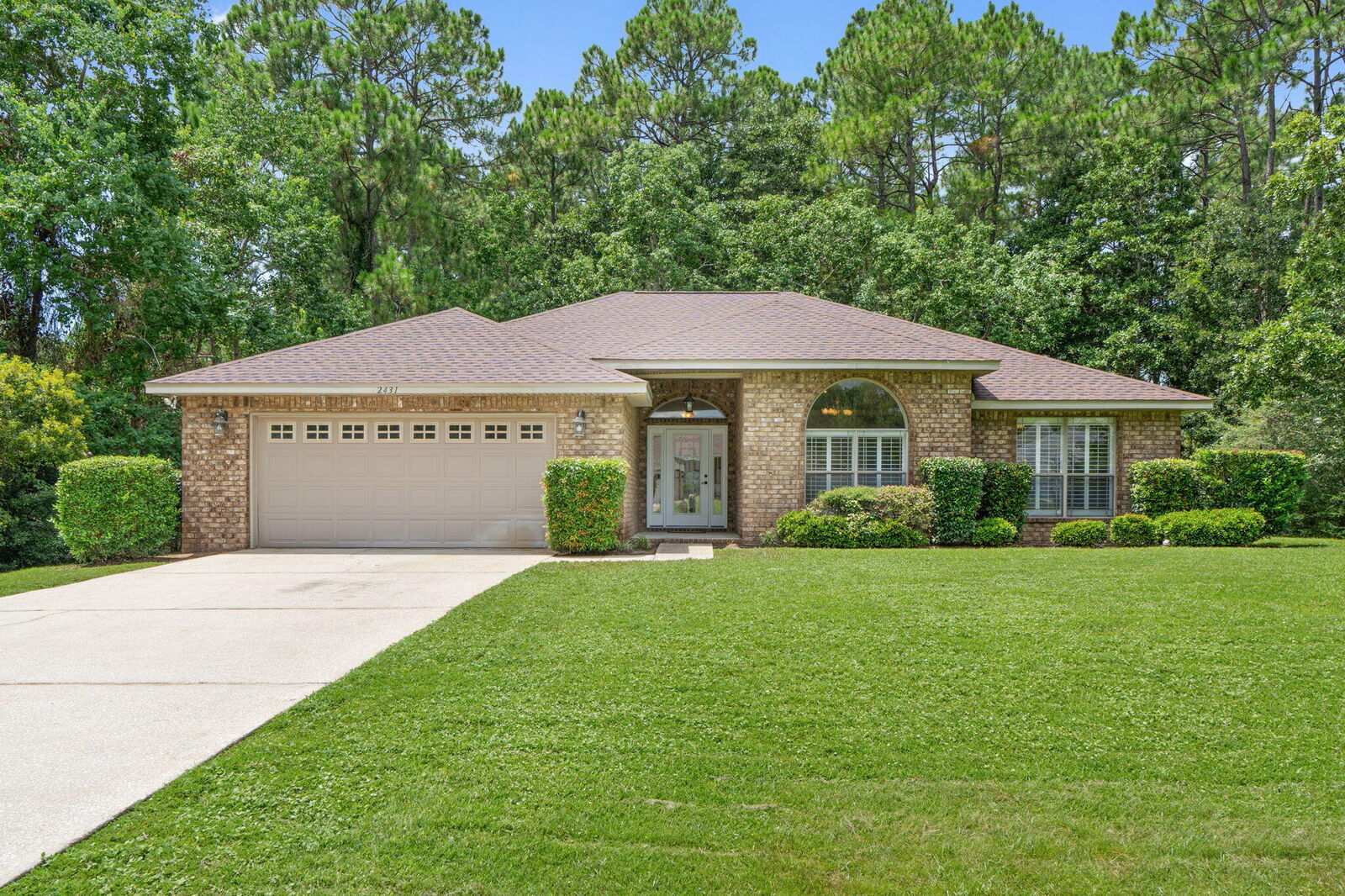 Property Photo:  2431 Knotty Pine Drive  FL 32566 