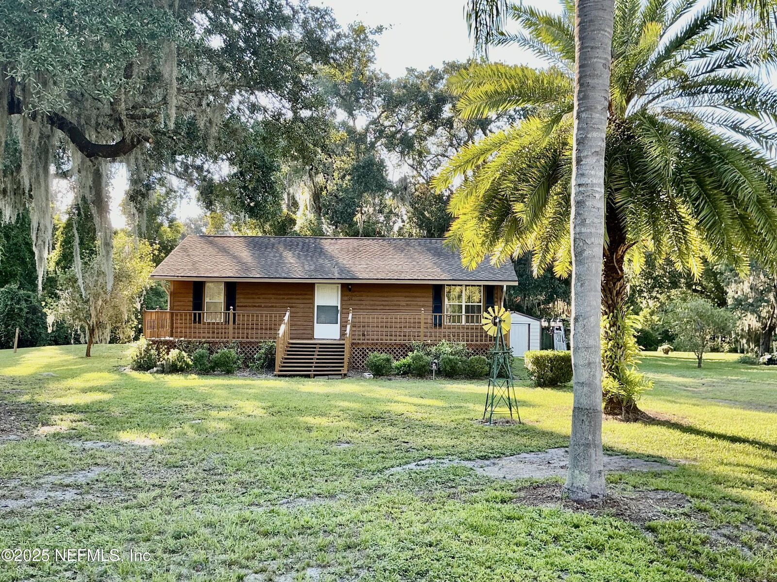 Property Photo: 102 River Road Drive FL 32177