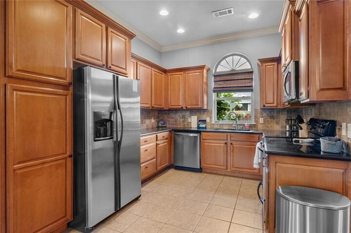 Property Photo: 300 Windsor Drive AR 72719