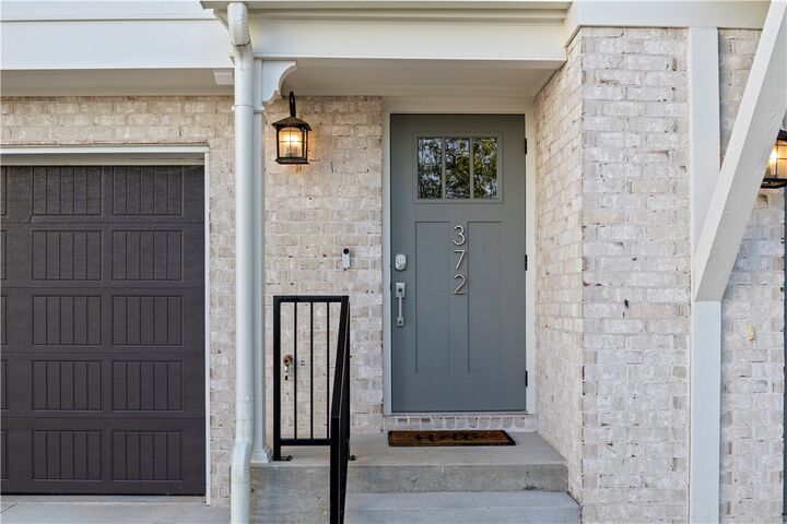 Property Photo:  372 S Hill Avenue  AR 72701 