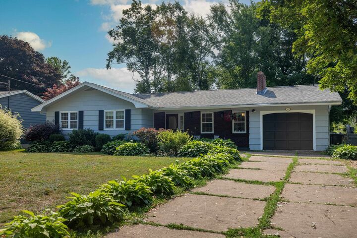 10 Emerald Drive  Charlottetown PE C1A 2Y6 photo