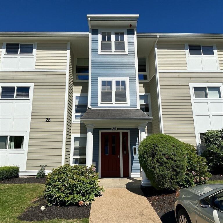 Property Photo:  26 Beacon 28B  MA 01803 