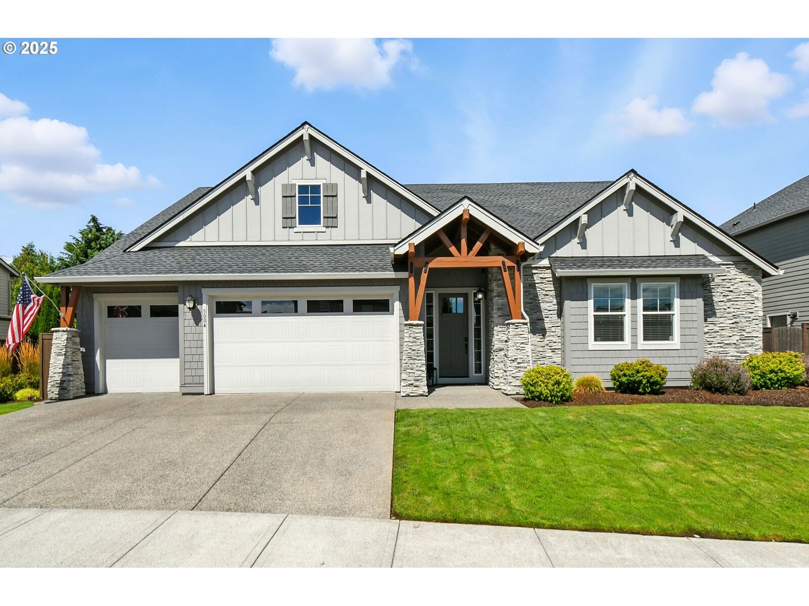 Property Photo: 5004 NW 138th St WA 98685