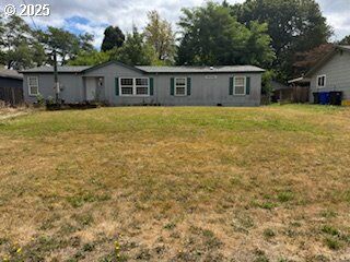 Property Photo:  120 Cedar St  OR 97024 