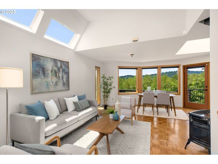 Property Photo:  5625 SE 15th Ave  OR 97202 