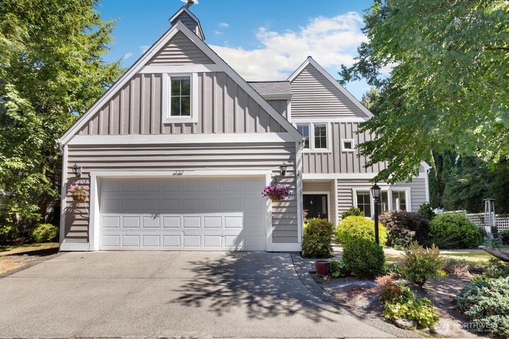 737  Village Circle  NW  Bainbridge Island WA 98110 photo