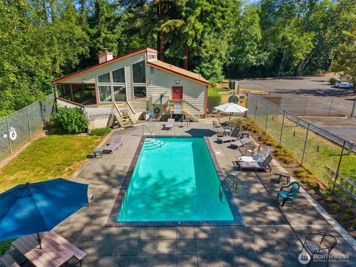 Property Photo:  2511 S 248th St B12  WA 98032 