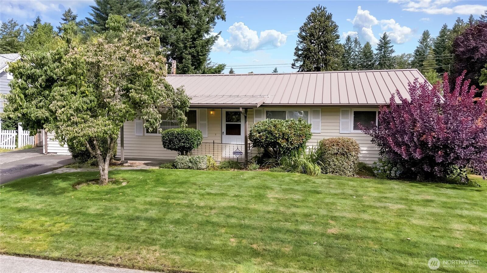 Property Photo:  12684 SE 161st Street  WA 98058 
