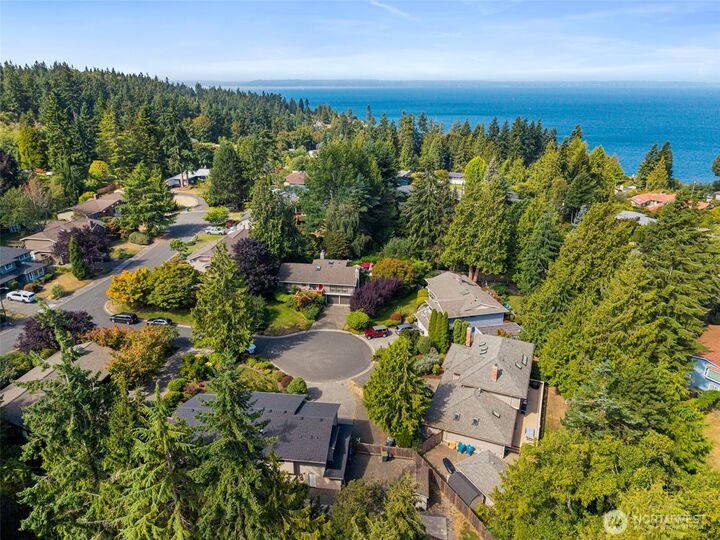 Property Photo: 17215 77th Avenue W WA 98026
