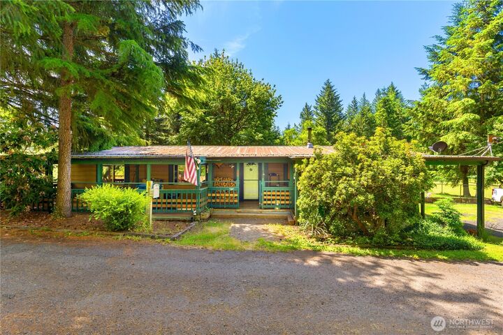 Property Photo:  20005  232nd Avenue SE  WA 98038 