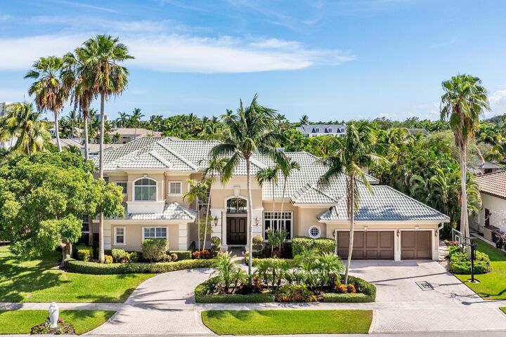 Property Photo:  780 NE Orchid Bay Drive  FL 33487 