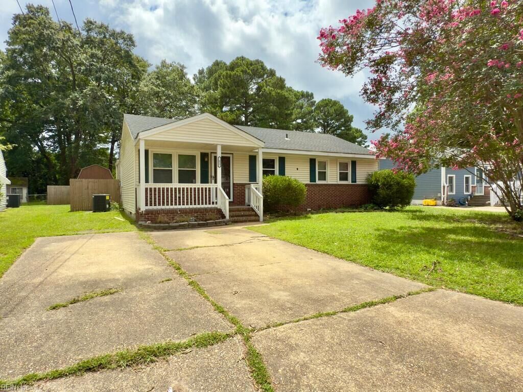 Property Photo: 2017 Athens Ct VA 23323