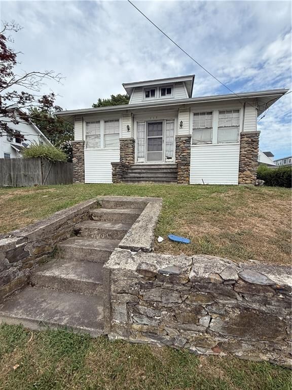 117 West Main Road  Middletown RI 02842 photo