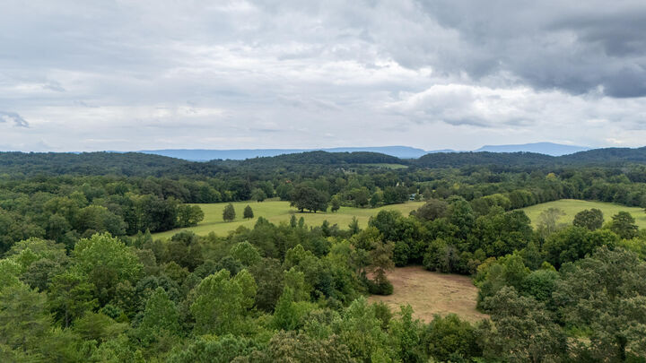 Property Photo:  530 County Road 669  TN 37303 