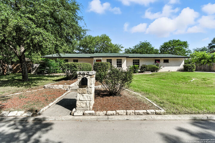 Property Photo:  202 Shalimar Dr  TX 78213 