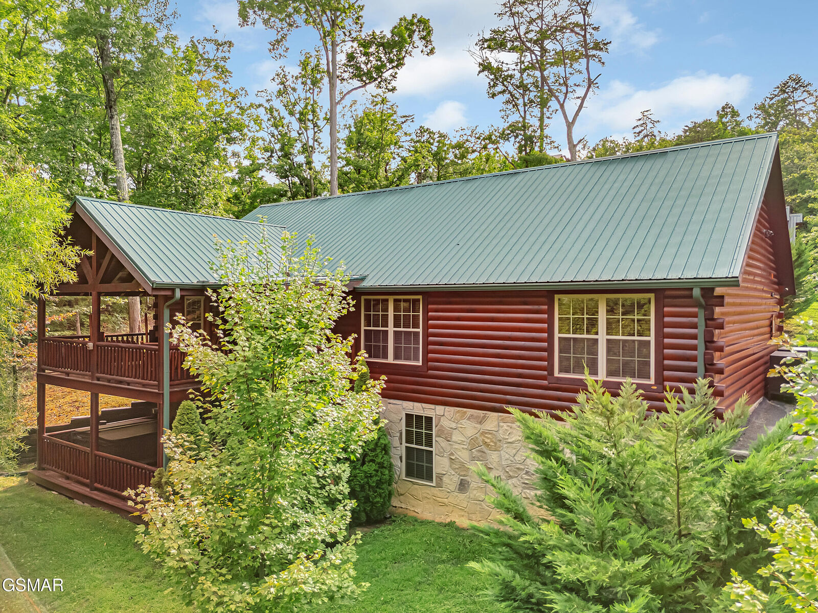 Property Photo:  