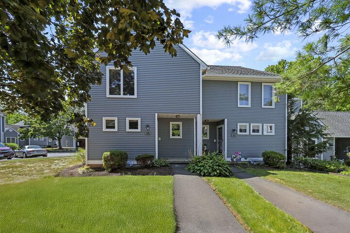 Property Photo:  44 Rosemary Lane 44  CT 06111 