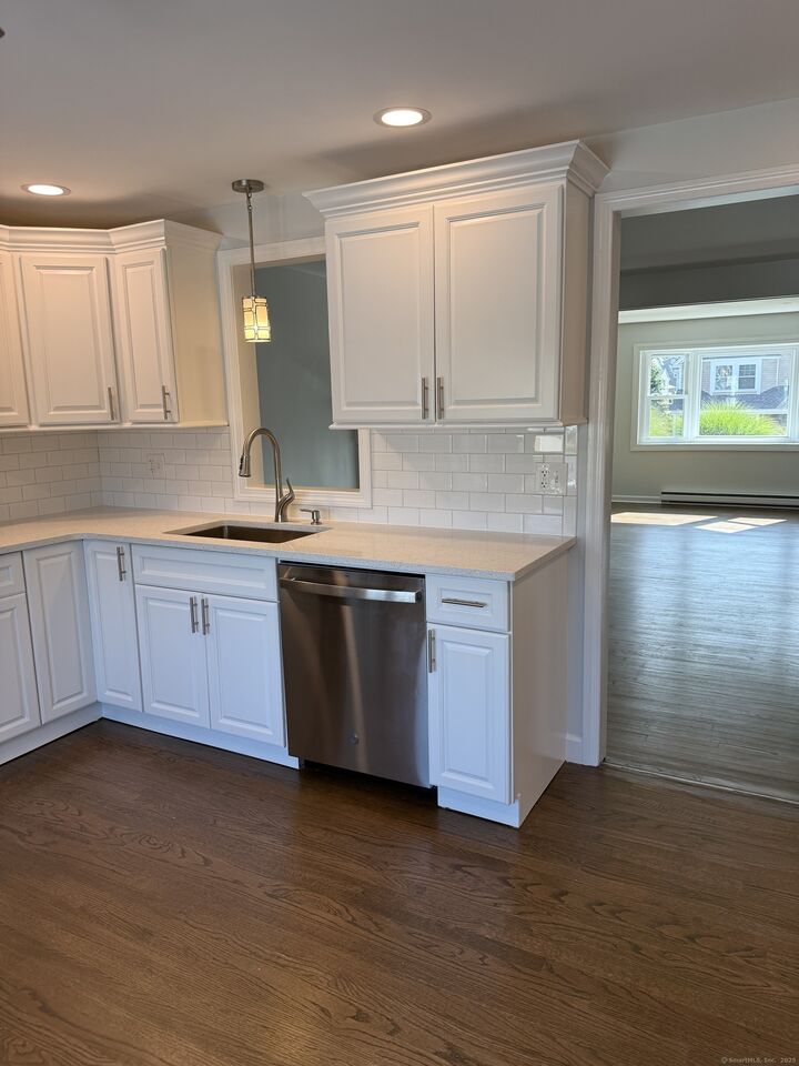 Property Photo: 11 1/2 Bethel Street Apt 1 CT 06855