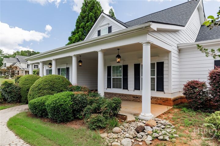 Property Photo: 1505 Whitlow View Dr Drive GA 30621