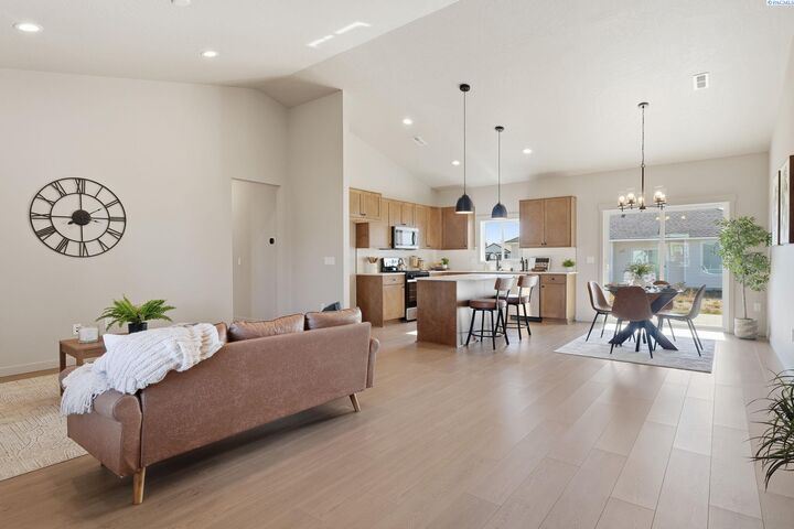 Property Photo:  8502 Ashen Drive  WA 99301 