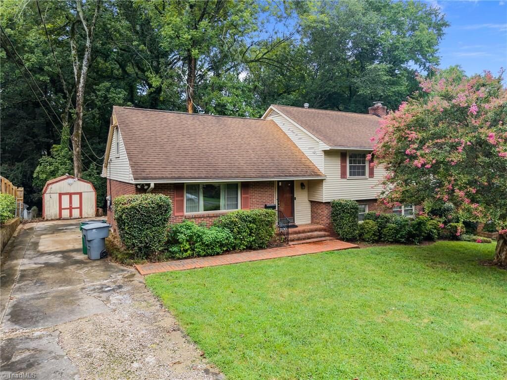 Property Photo: 3130 Spring Valley Road NC 28210