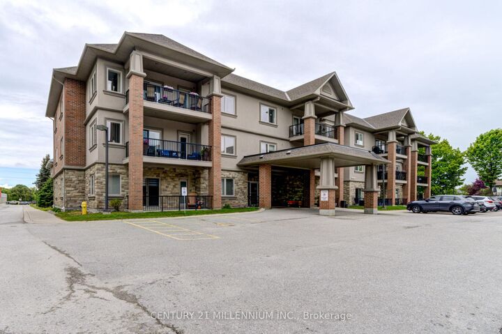 Photo de la propriété: 19A Yonge Street N 208 ON L0L 1P0