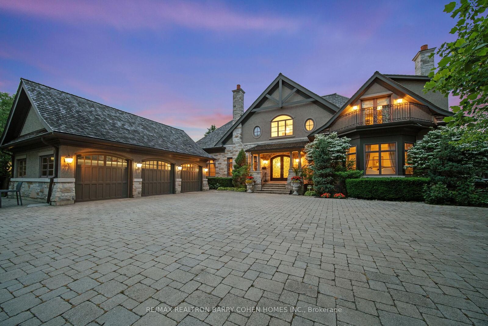 Photo de la propriété: 55 Thornbank Road ON L4J 2A1