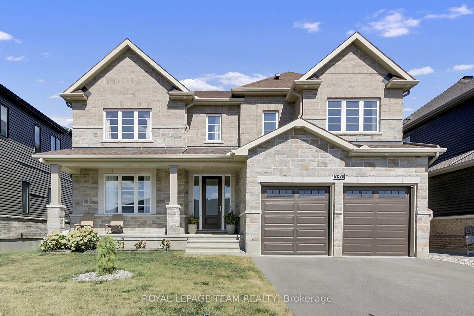 Property Photo: 737 Coast Circle ON K4M 0N5