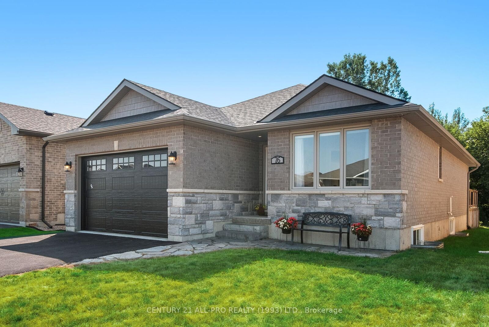 Property Photo:  76 Royal Gala Drive  ON K0K 1H0 