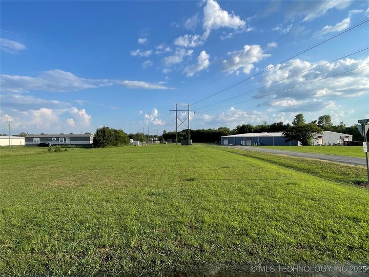 Property Photo: 4 S Warmack Street W OK 74469