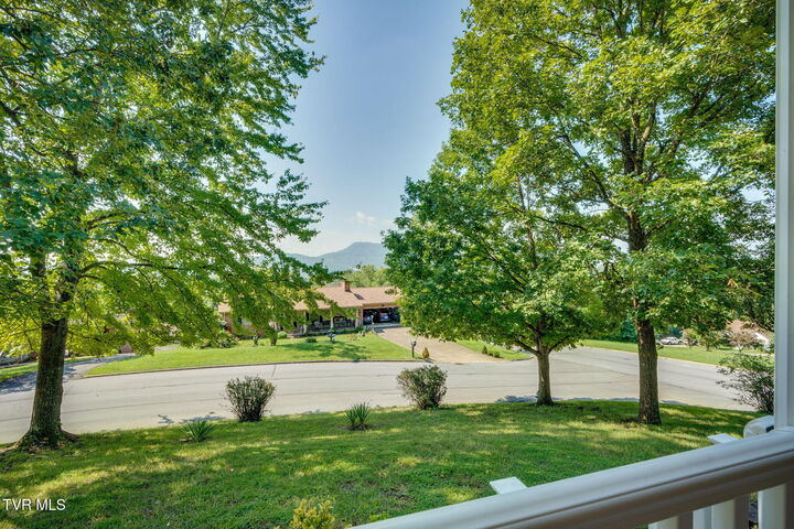 Property Photo:  909 Exeter Place  TN 37660 