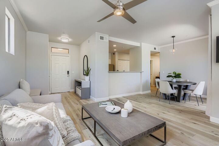 Property Photo: 20100 N 78th Place 2086 AZ 85255