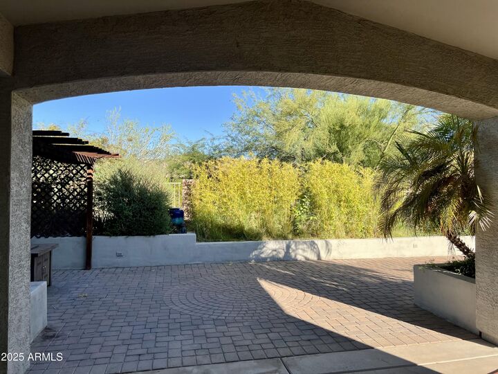 Property Photo: 23603 N 21st Place AZ 85024