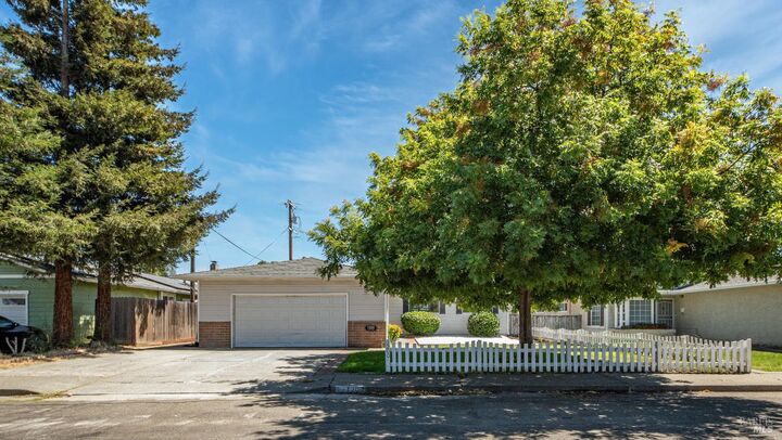 Property Photo: 1200 Truman Street CA 94533
