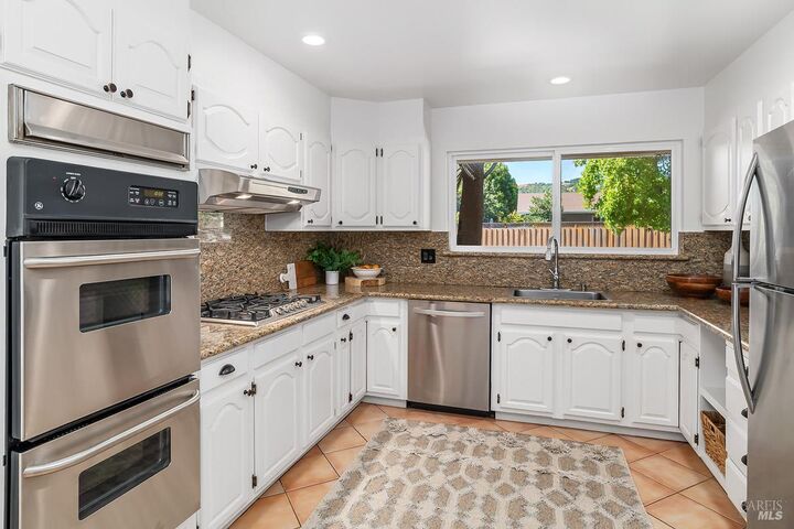 Property Photo:  88 Elena Circle  CA 94903 