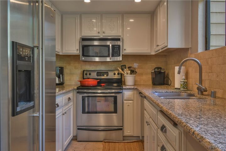 Property Photo: 27657 Peninsula #106 Drive CA 92352