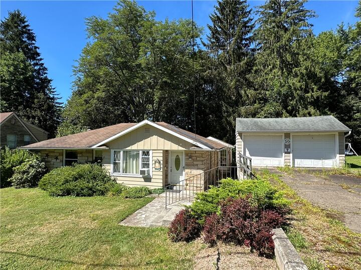 Property Photo:  7 Vista Avenue Extension  PA 16701 