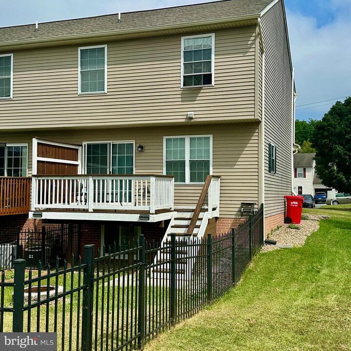 Property Photo:  2 Sue Circle  PA 17042 