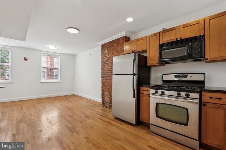 Property Photo:  1538 Christian Street 2  PA 19146 