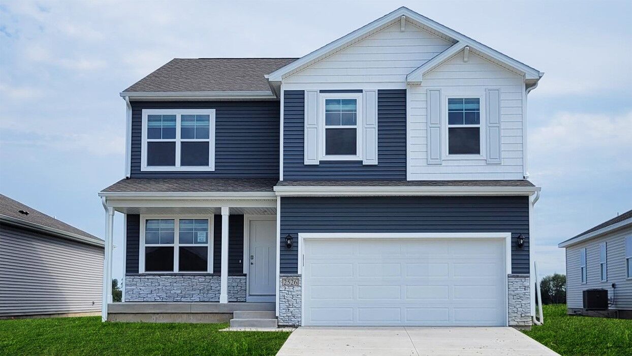 Property Photo:  8 Verbena Lane SW  IA 52404 