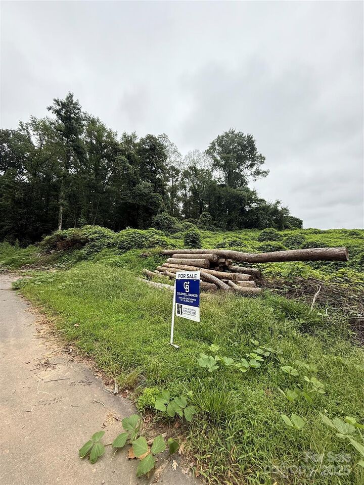 Property Photo:  7 Bost Avenue  NC 28027 