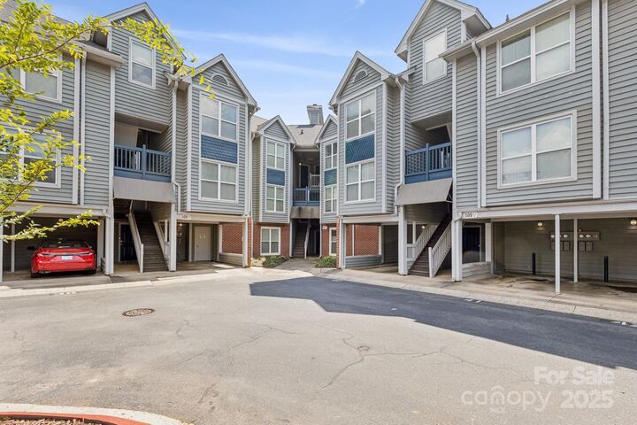 Property Photo: 509 N Graham Street N 3E NC 28202