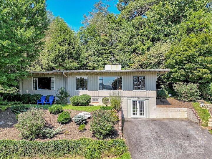 Property Photo:  268 Stuart Circle  NC 28745 