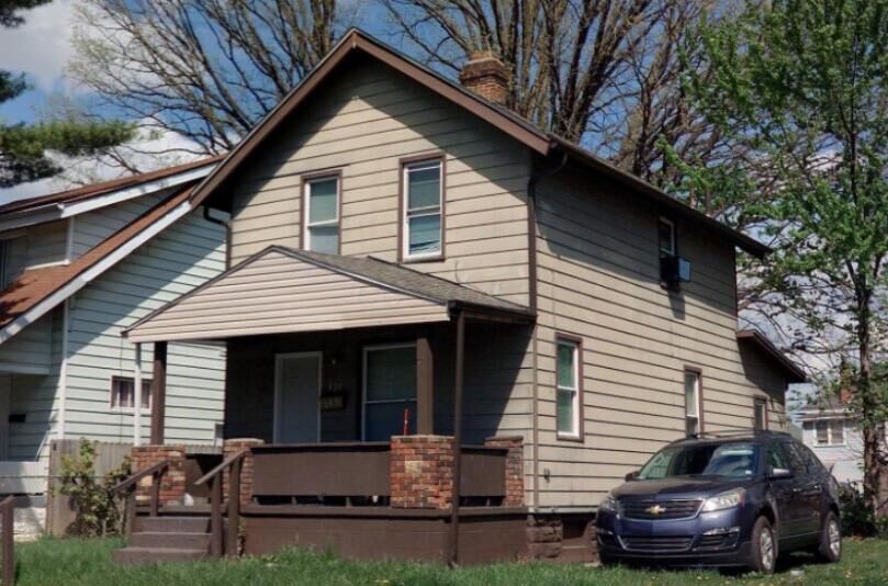 Property Photo: 426 S Eureka Avenue OH 43204