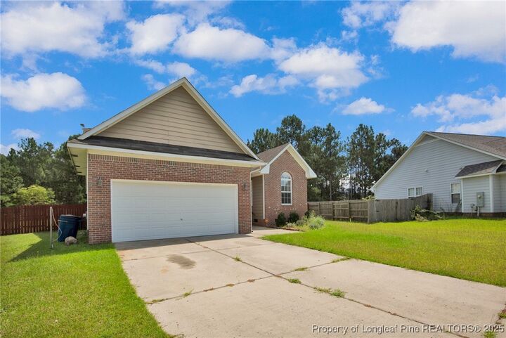 Property Photo: 112 Camrose Court NC 28376