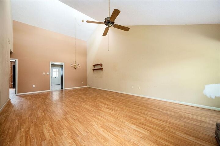 Property Photo: 805 Serramonte Drive GA 30068