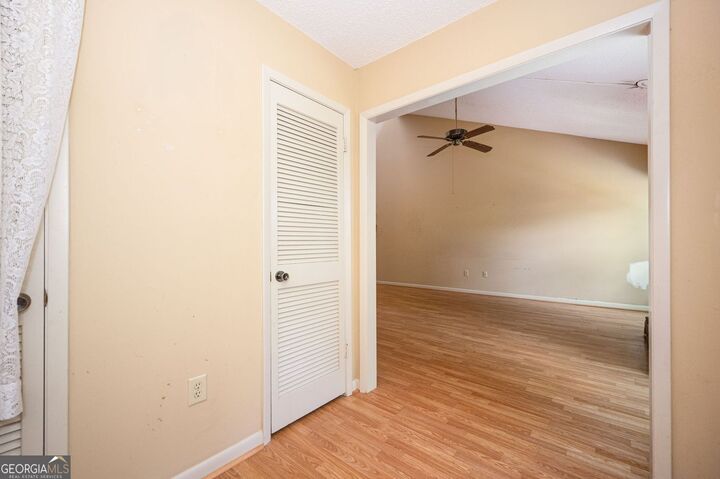 Property Photo: 805 Serramonte Drive GA 30068
