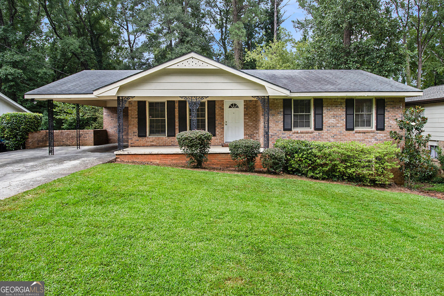 Property Photo: 3684 Glen Mora Drive GA 30032