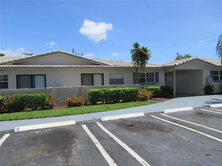 Property Photo: 8601 NW 35th St 11 FL 33065